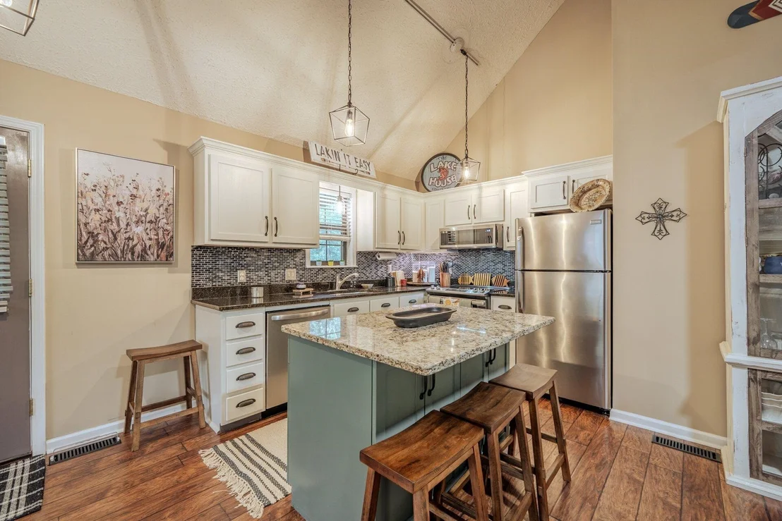 Photo of 25 PICKWICK WOODS CV