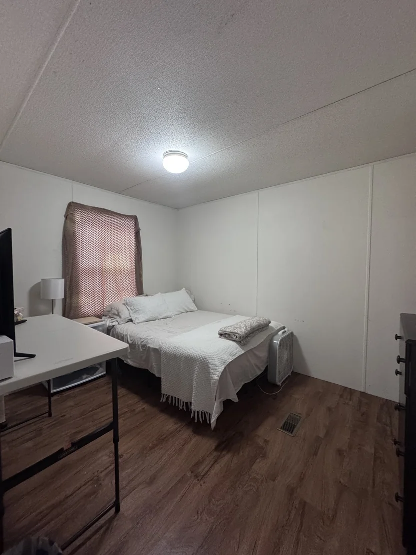 Photo of 2205 Carmichael Rd