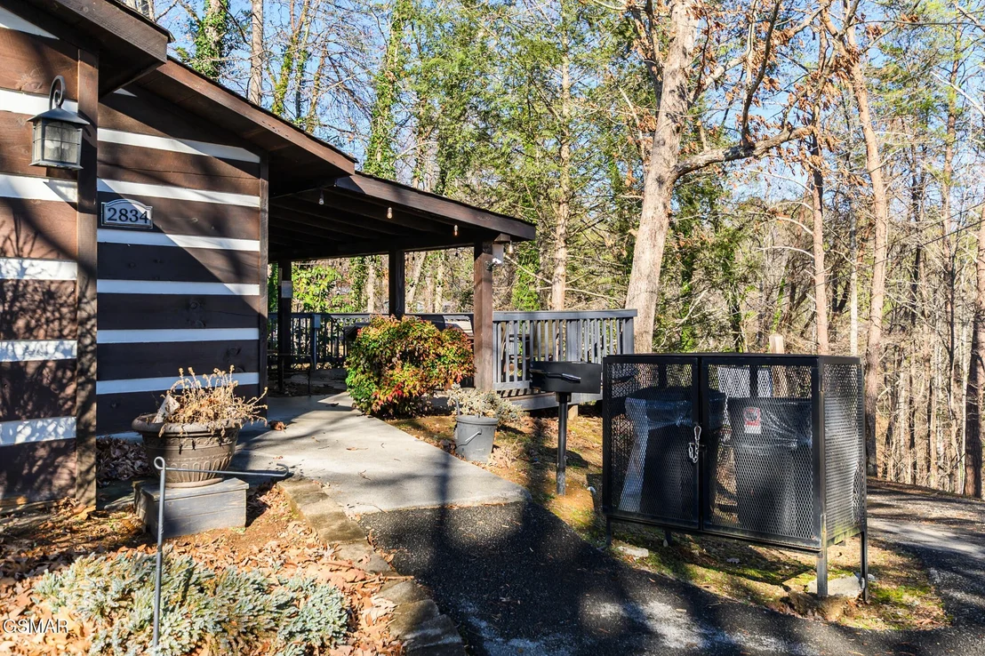 Photo of 2834 Longvale Lane