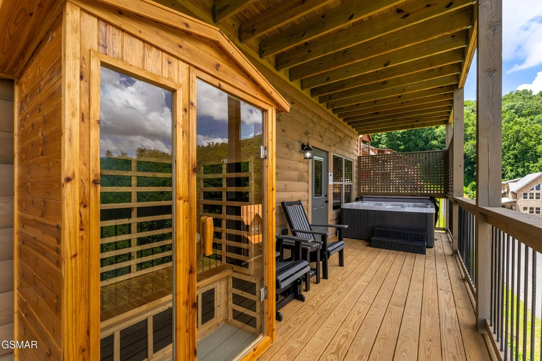 Photo of 812 Peak Lp Way