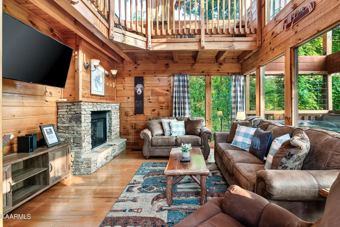 Photo of 529 Hideaway Ridge Circle