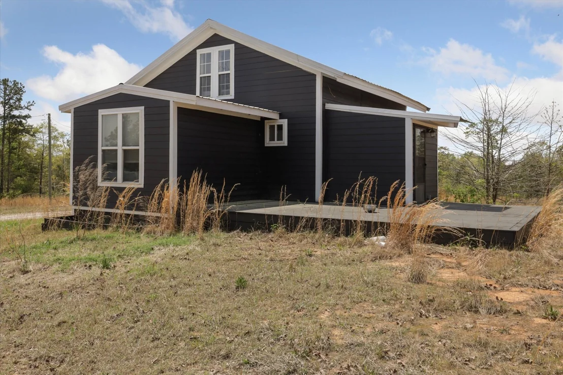 Photo of 320 Stewart Rd