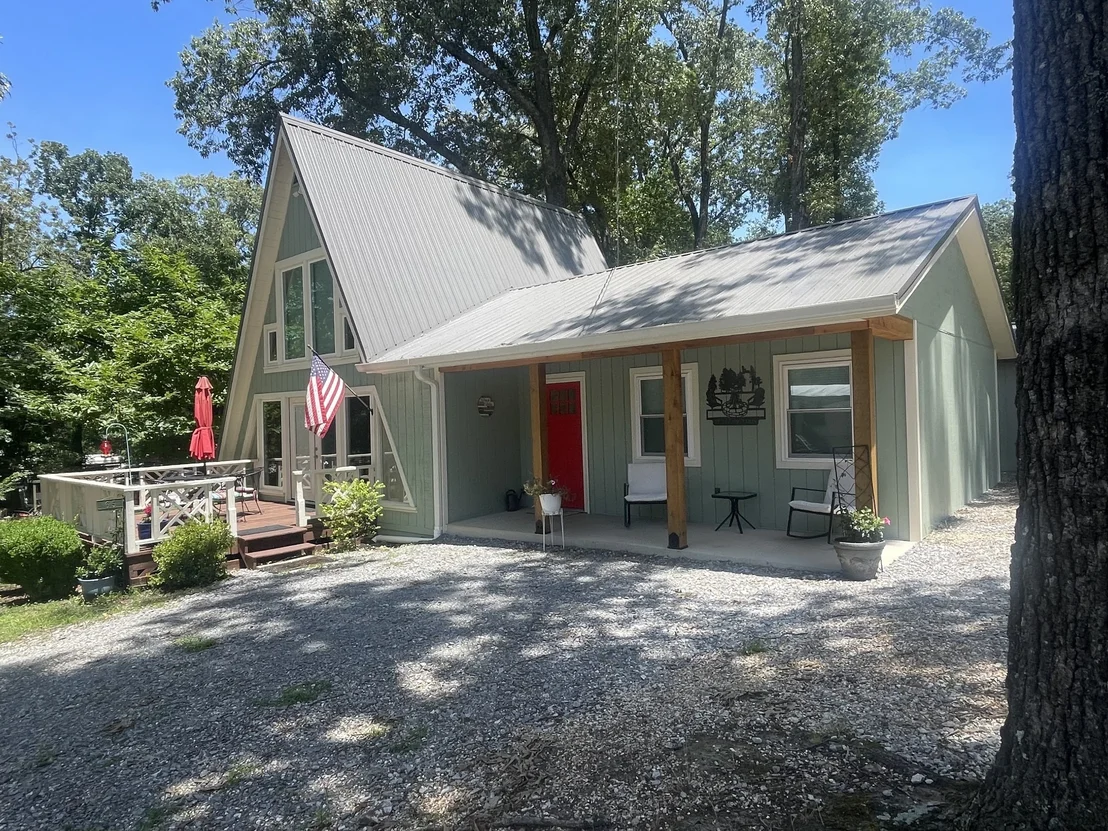 Photo of 65 White Dr
