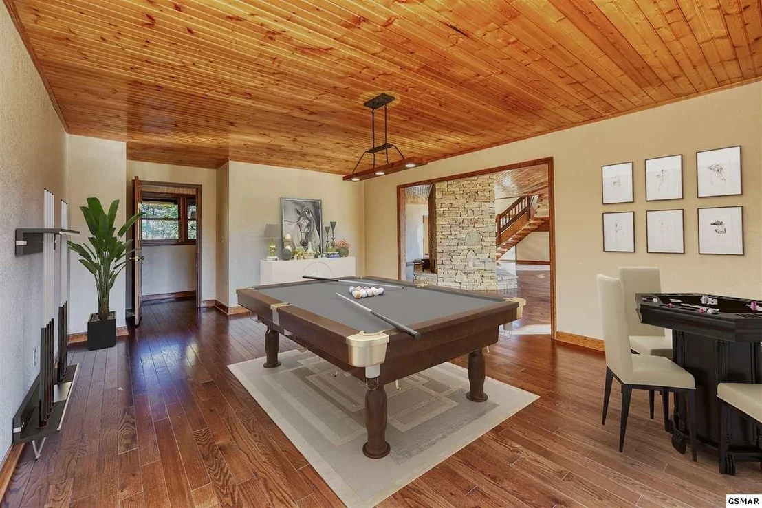 Photo of 1252 Crestview Drive