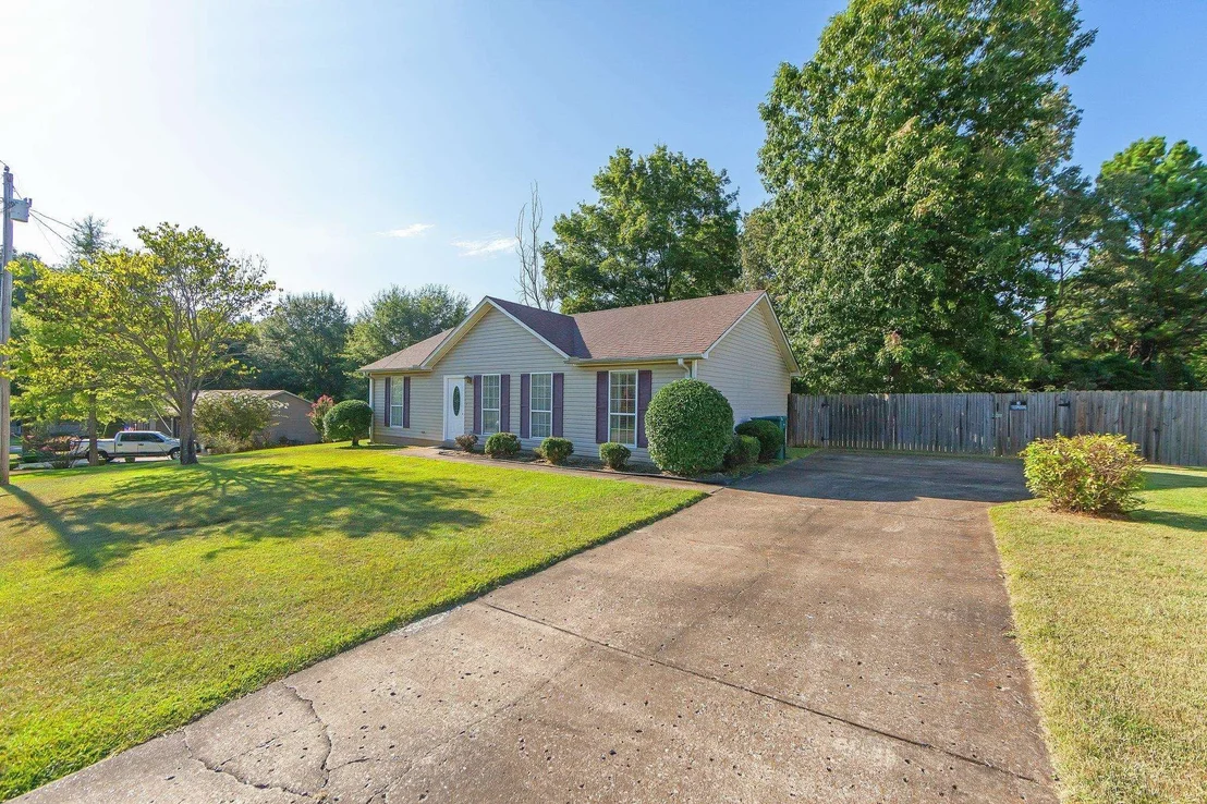 Photo of 120 LOST CREEK DR