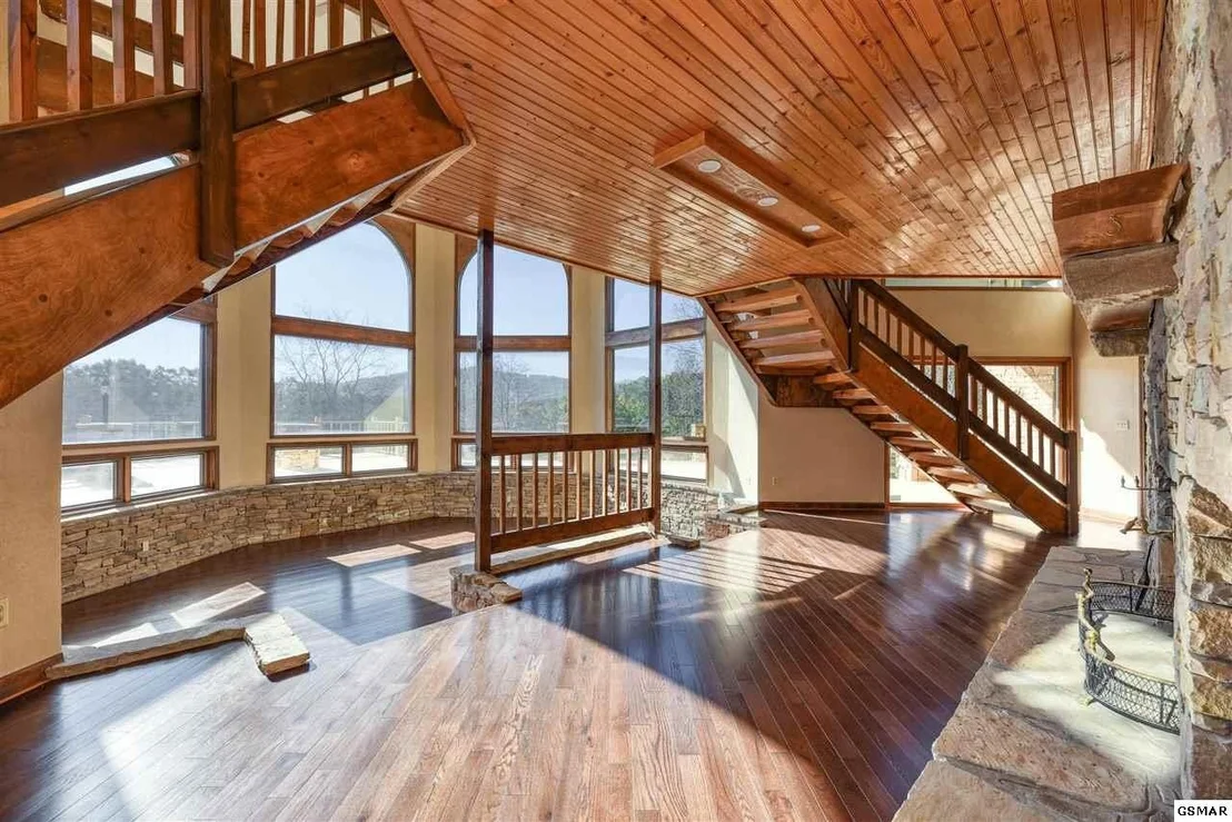 Photo of 1252 Crestview Drive
