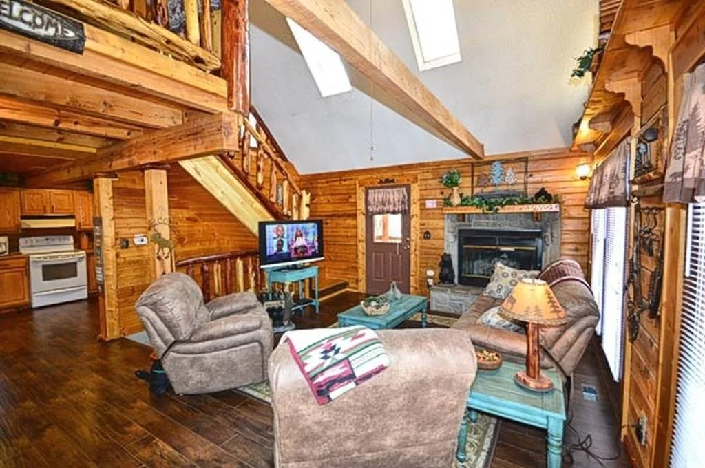 Photo of Unit BEARMOUNTAINHIDEAWAY at 2115 Rabbit Point Way