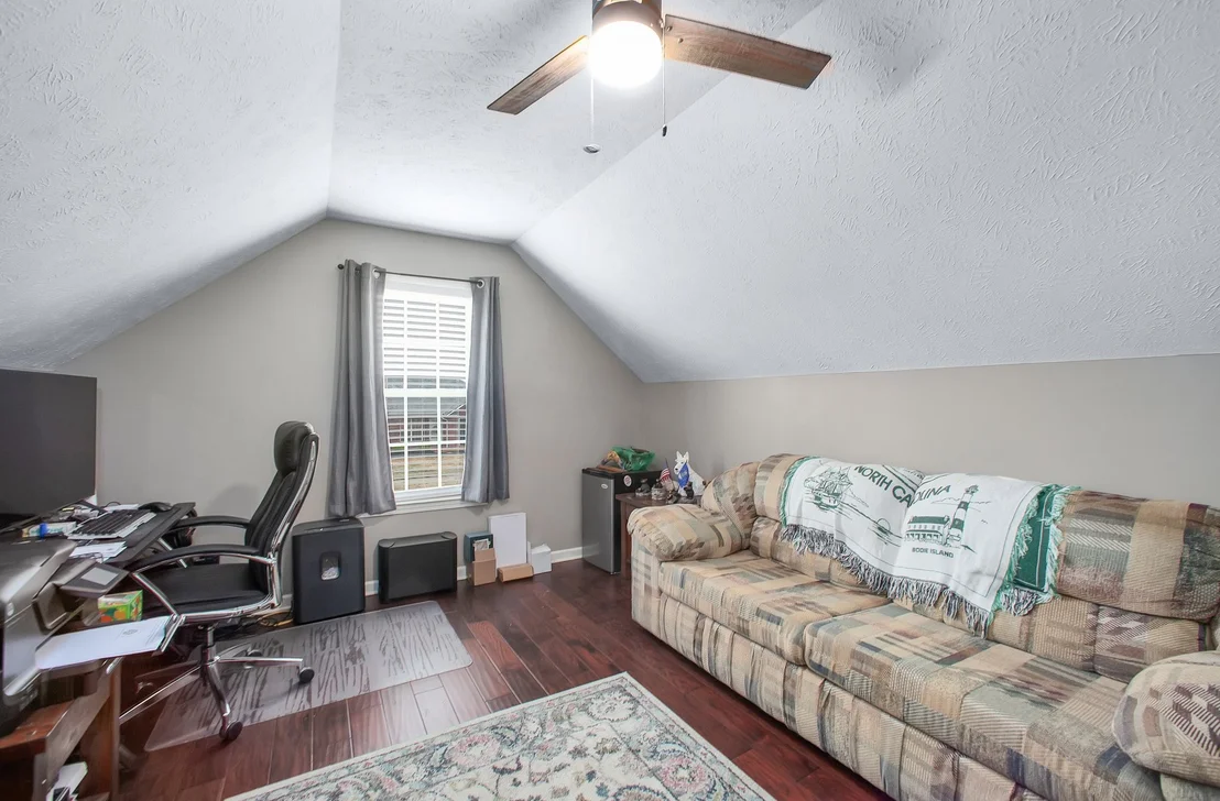 Photo of 507 Summit Dr