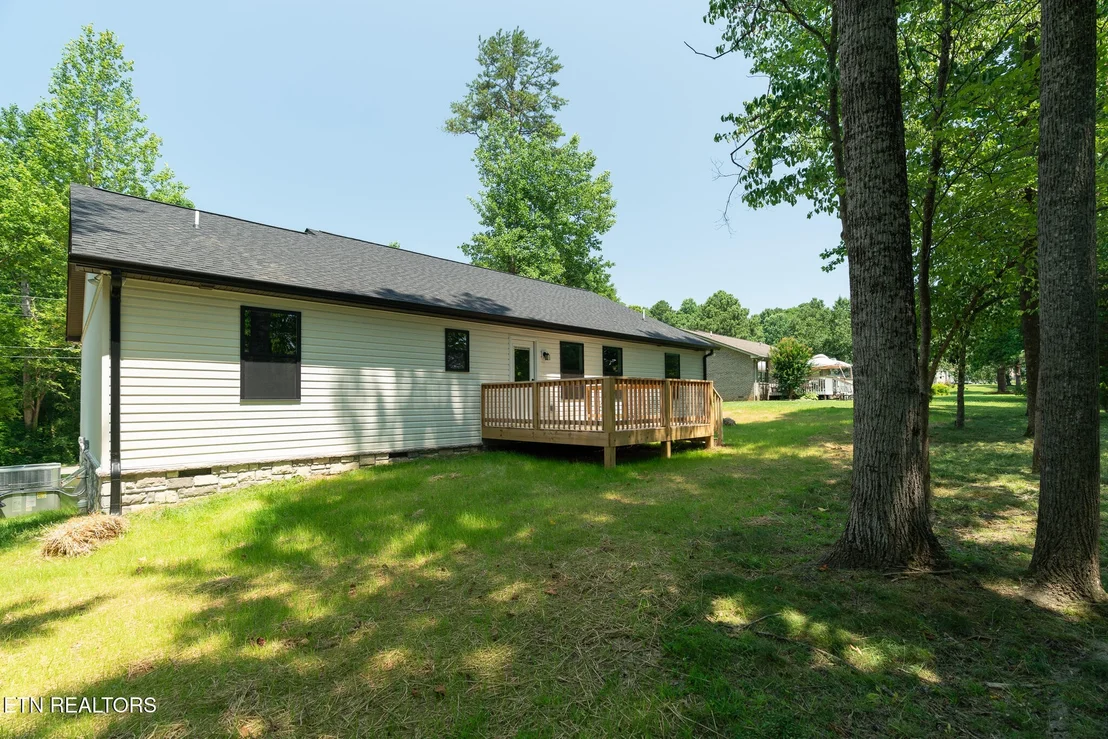 Photo of 729 Whippoorwill Circle