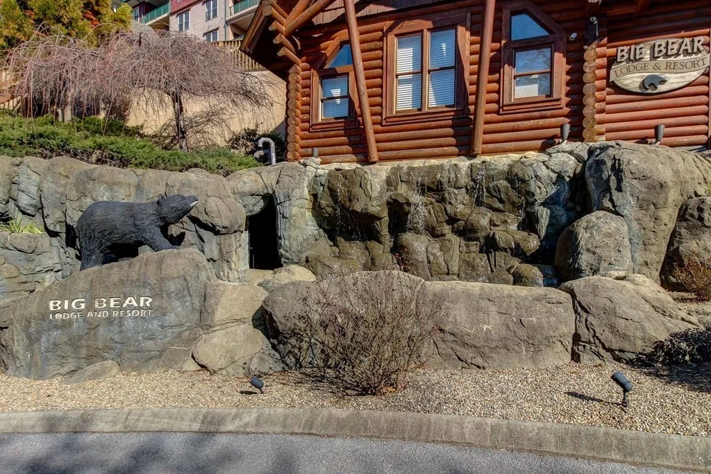 Photo of 305 Big Bear Way
