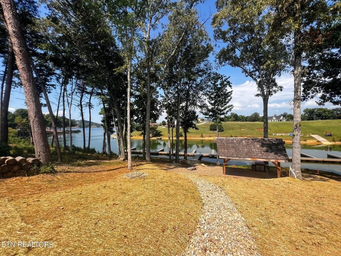 Photo of 38 English Mountain Pt