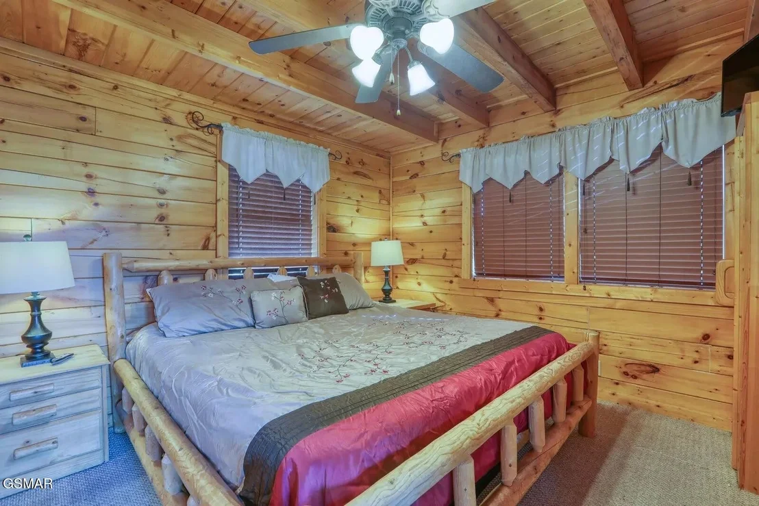 Photo of 2131 Windy Lane