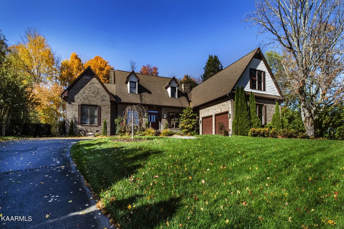 Photo of 845 Bennett Place