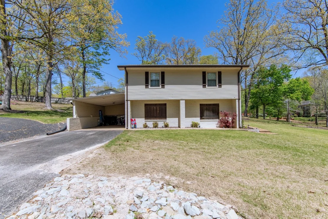 Photo of 180 HORNER DR