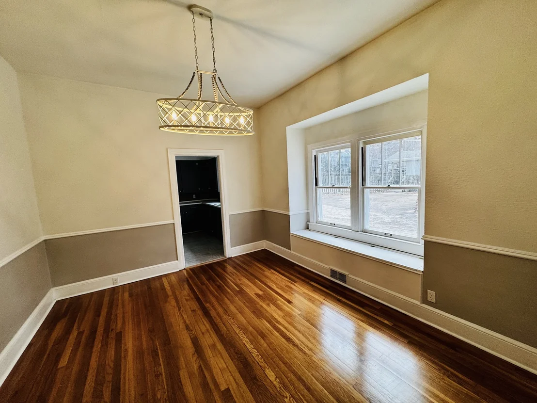 Photo of 321 Walnut St