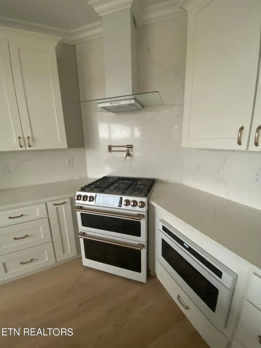 Photo of Unit 2 at 316 Stonebreeze Drive