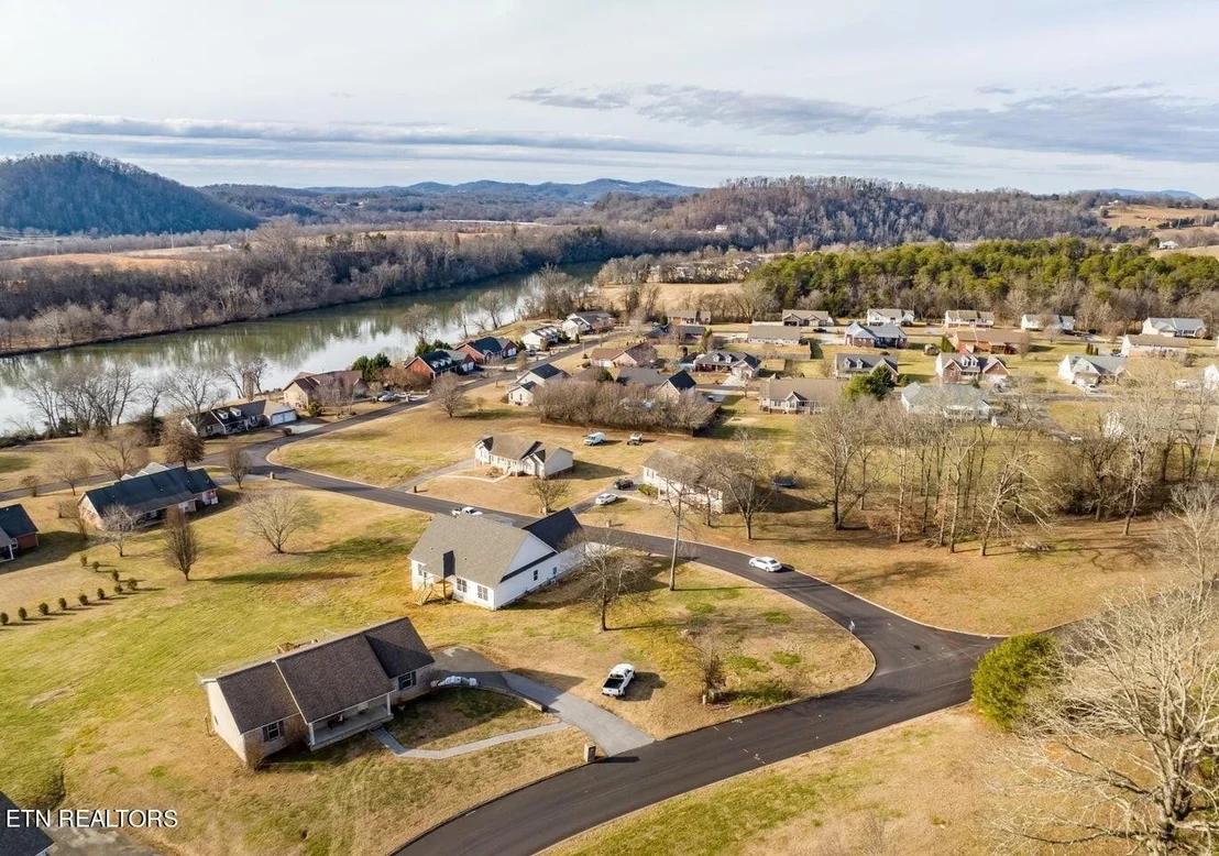 Photo of 1709 Bend View Lane