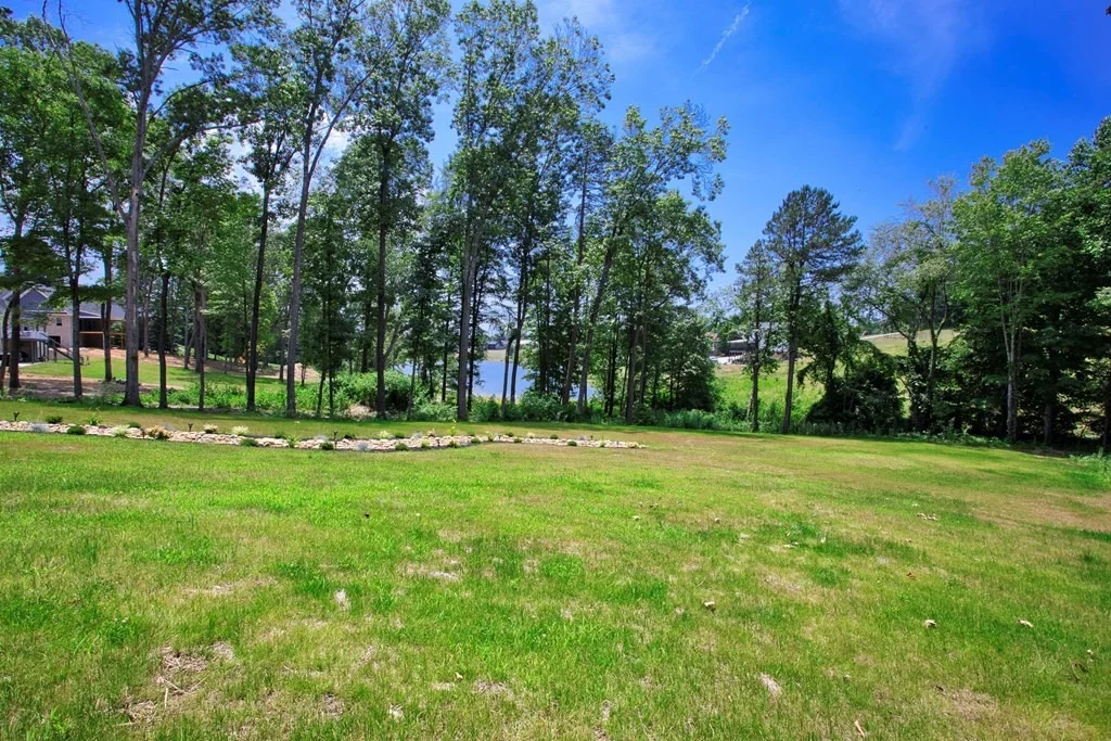 Photo of 250 Blount Circle