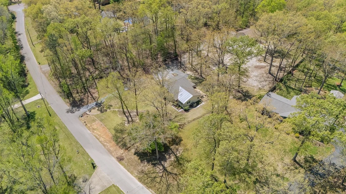 Photo of 180 HORNER DR