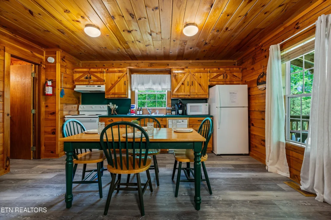 Photo of 1830 Cherry View Lane