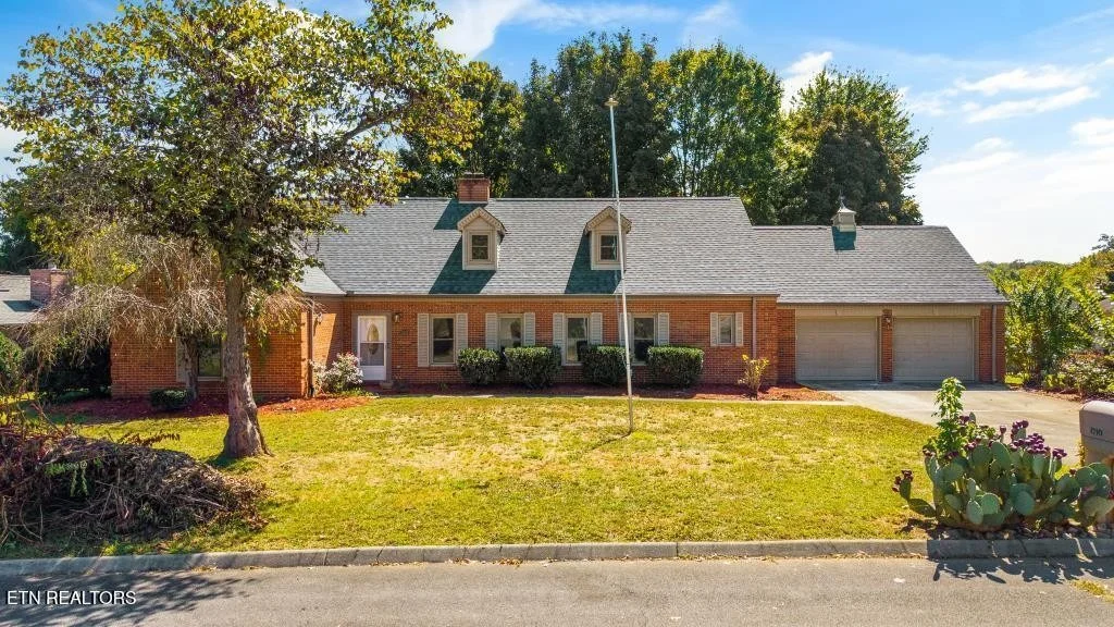 Photo of 1210 Briar Lea