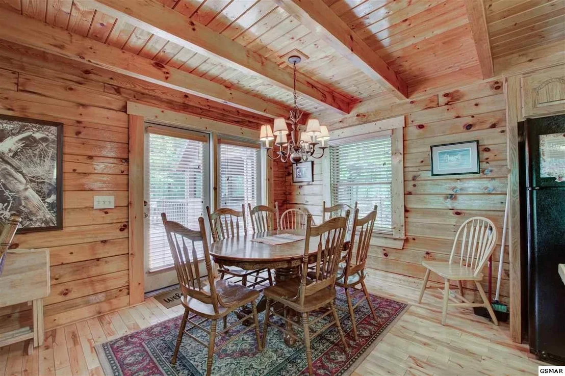 Photo of 1024 Elm Circle