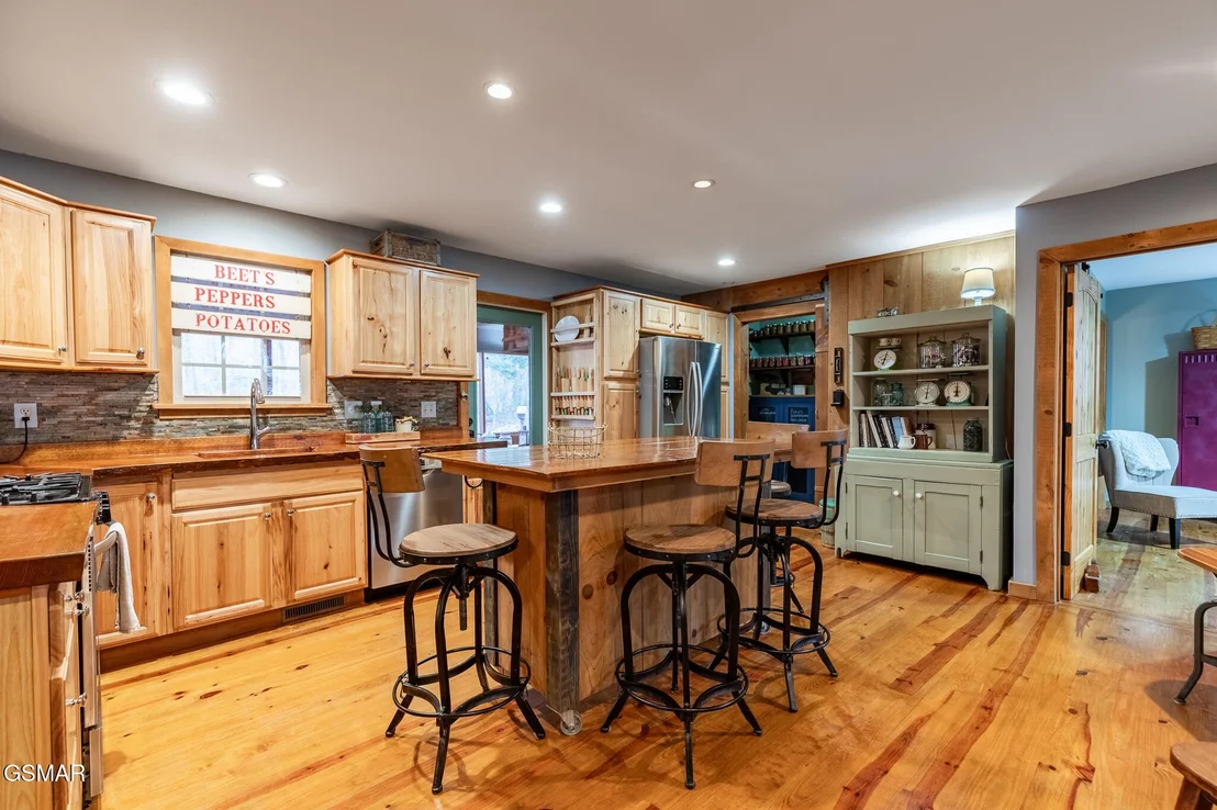 Photo of 818 Reagan Circle