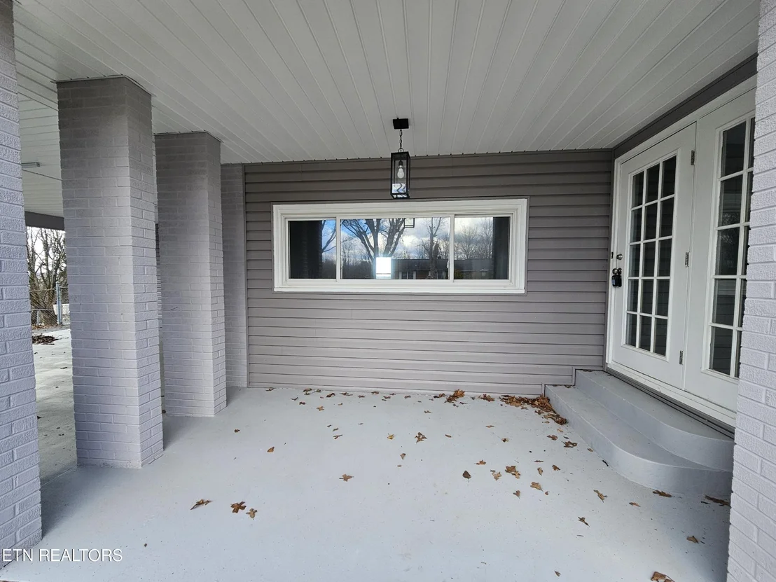 Photo of 327 Longview Drive