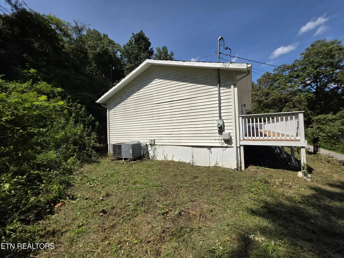 Photo of 1115 Back Valley Rd