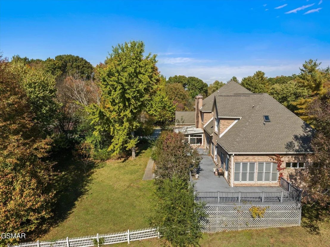 Photo of 1435 White Oak Drive