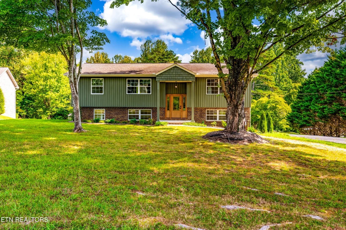 Photo of 1205 Hoss Rd