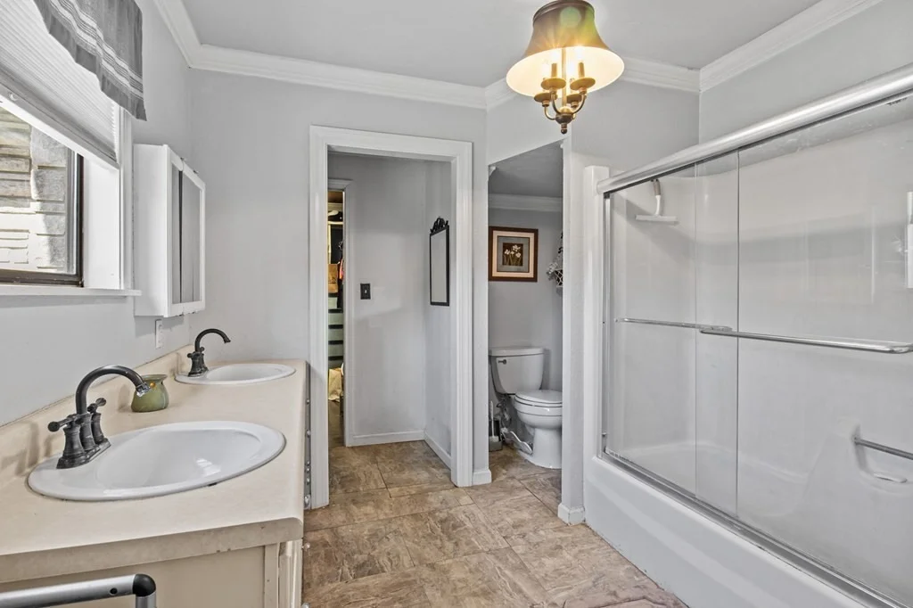 Photo of 2511 Chapman Highway
