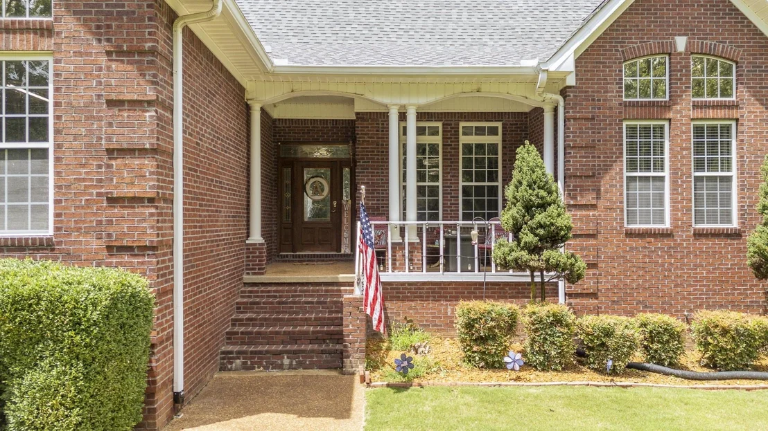 Photo of 135 BETSY DR