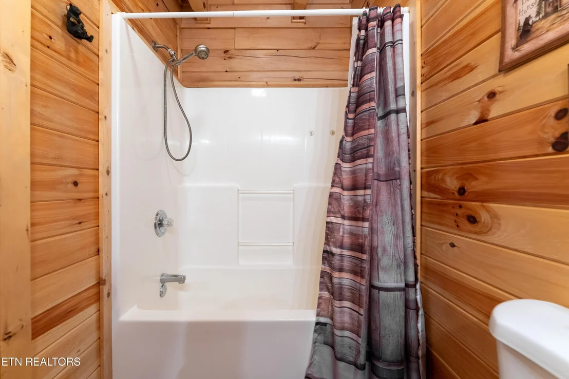 Photo of 1074 Willard Way