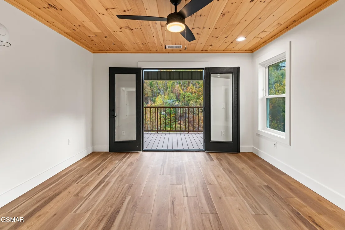 Photo of 652 Pinecrest Drive