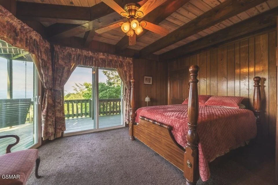 Photo of 1020 Clingmans View