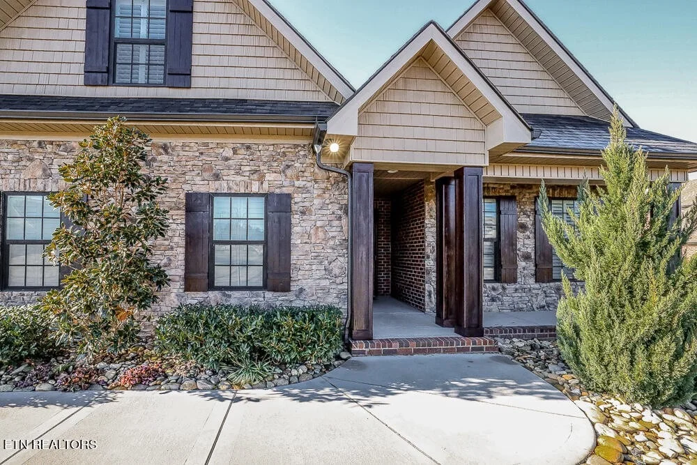 Photo of 1417 Edenbridge Drive