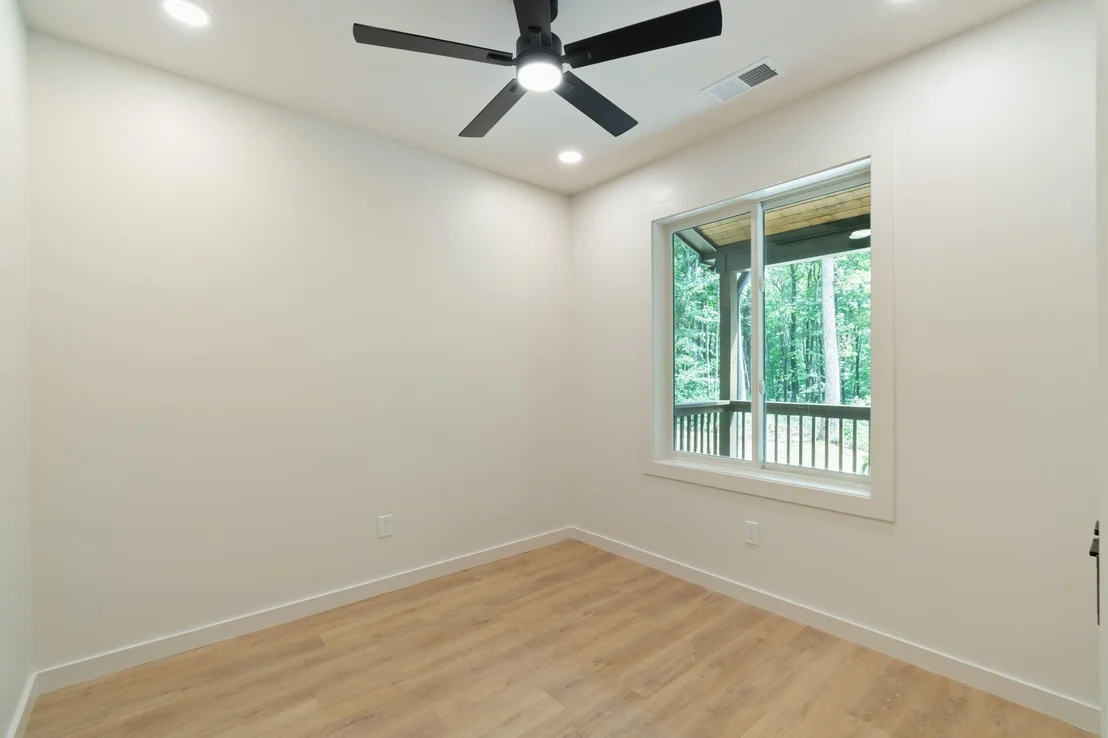 Photo of 900 Valley View Drive