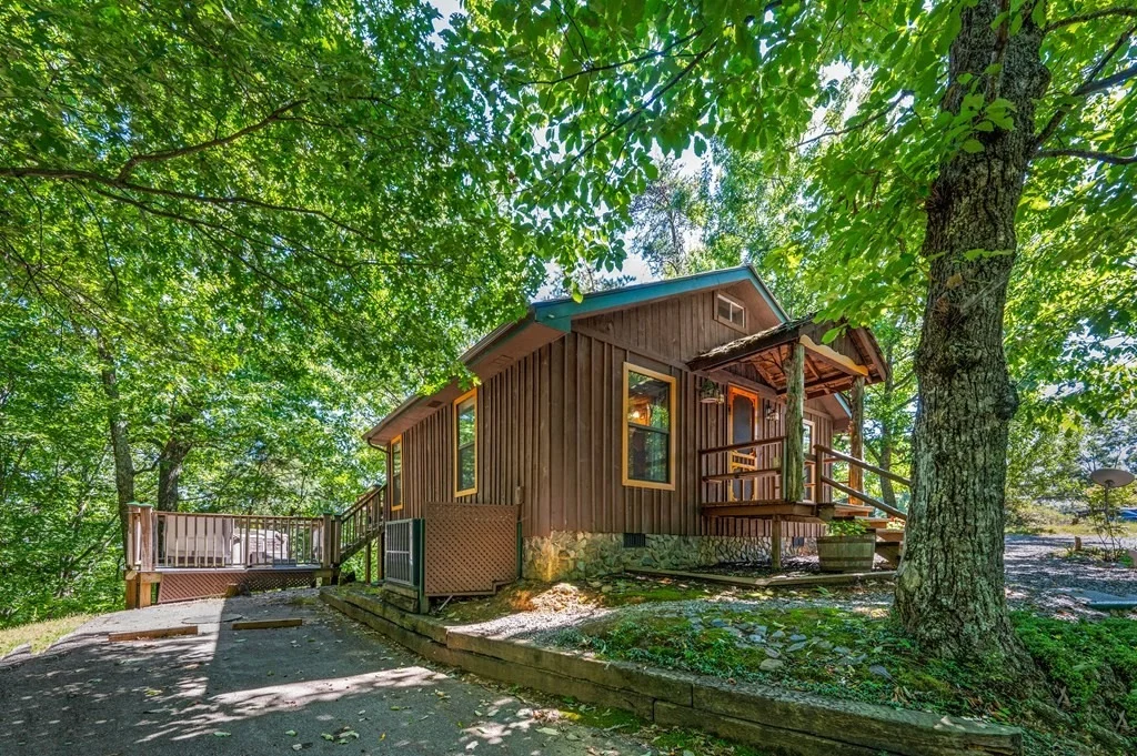 Photo of 2928 Mockingbird Way