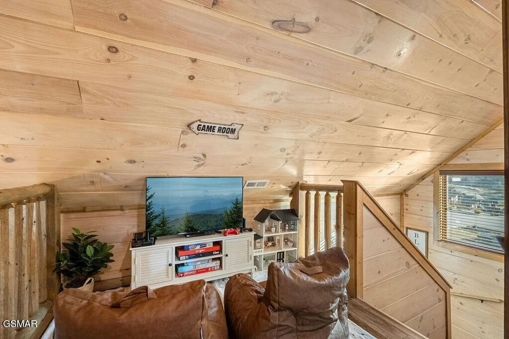 Photo of 1663 Falls Way