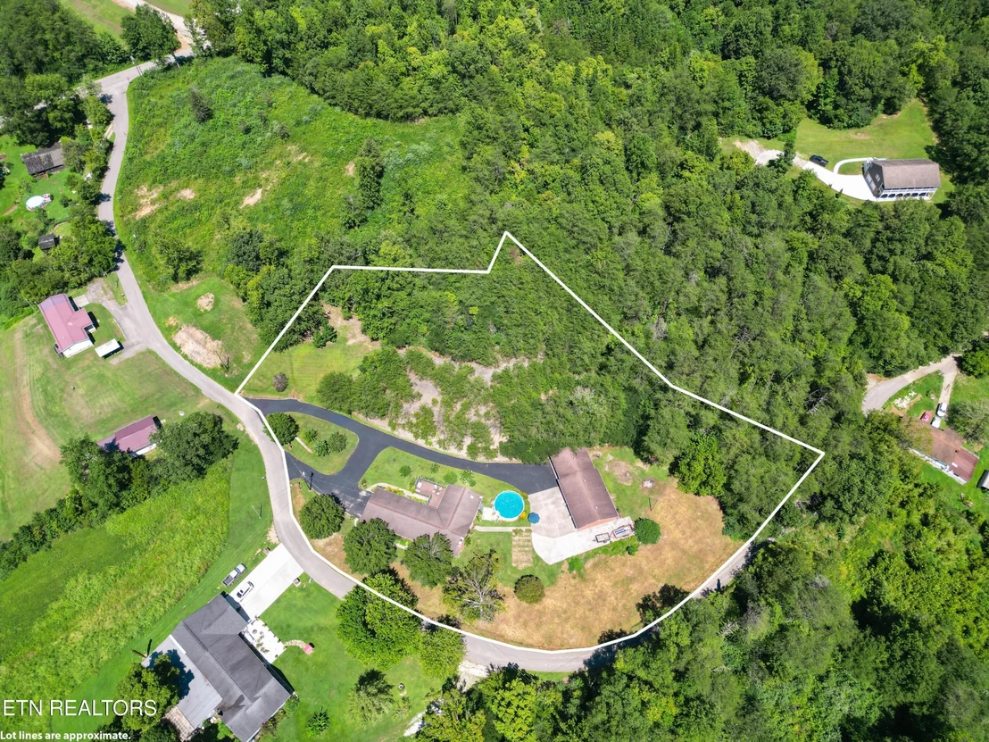 Photo of 175 Oswego Rd