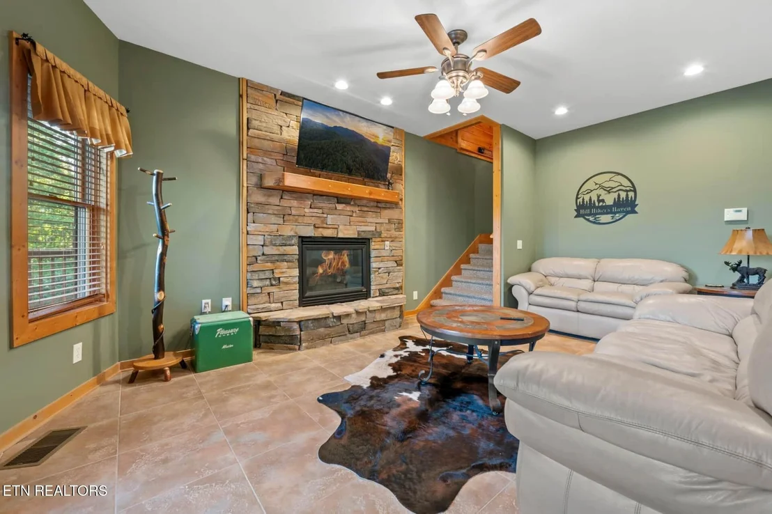 Photo of 210 Meghans Way