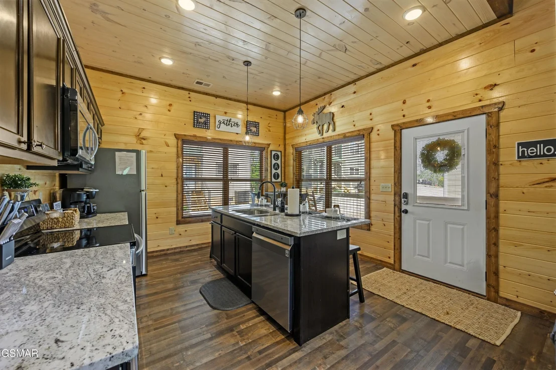 Photo of 916 Osprey Way