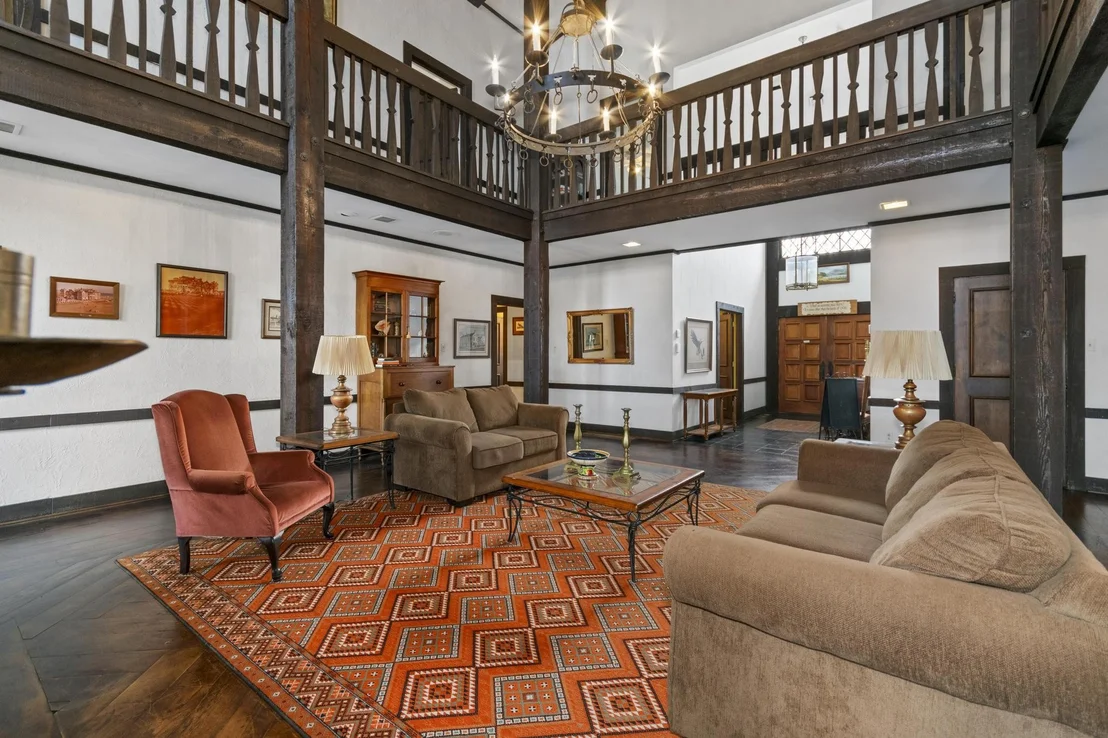 Photo of 68 Cardinal Cir