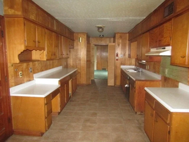 Photo of 2340 MCGOWAN DR