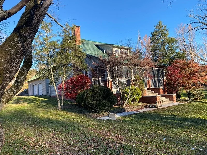 Photo of 1240 Byrams Fork Road