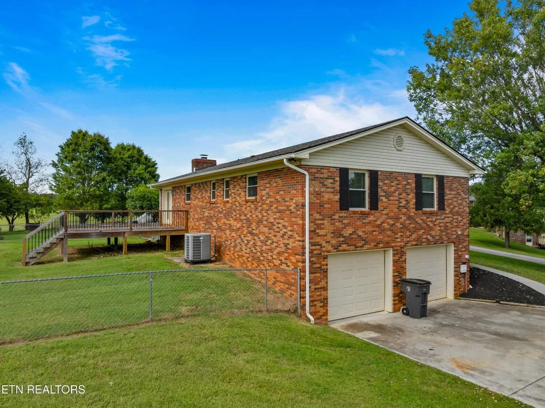 Photo of 6864 Westgate Circle