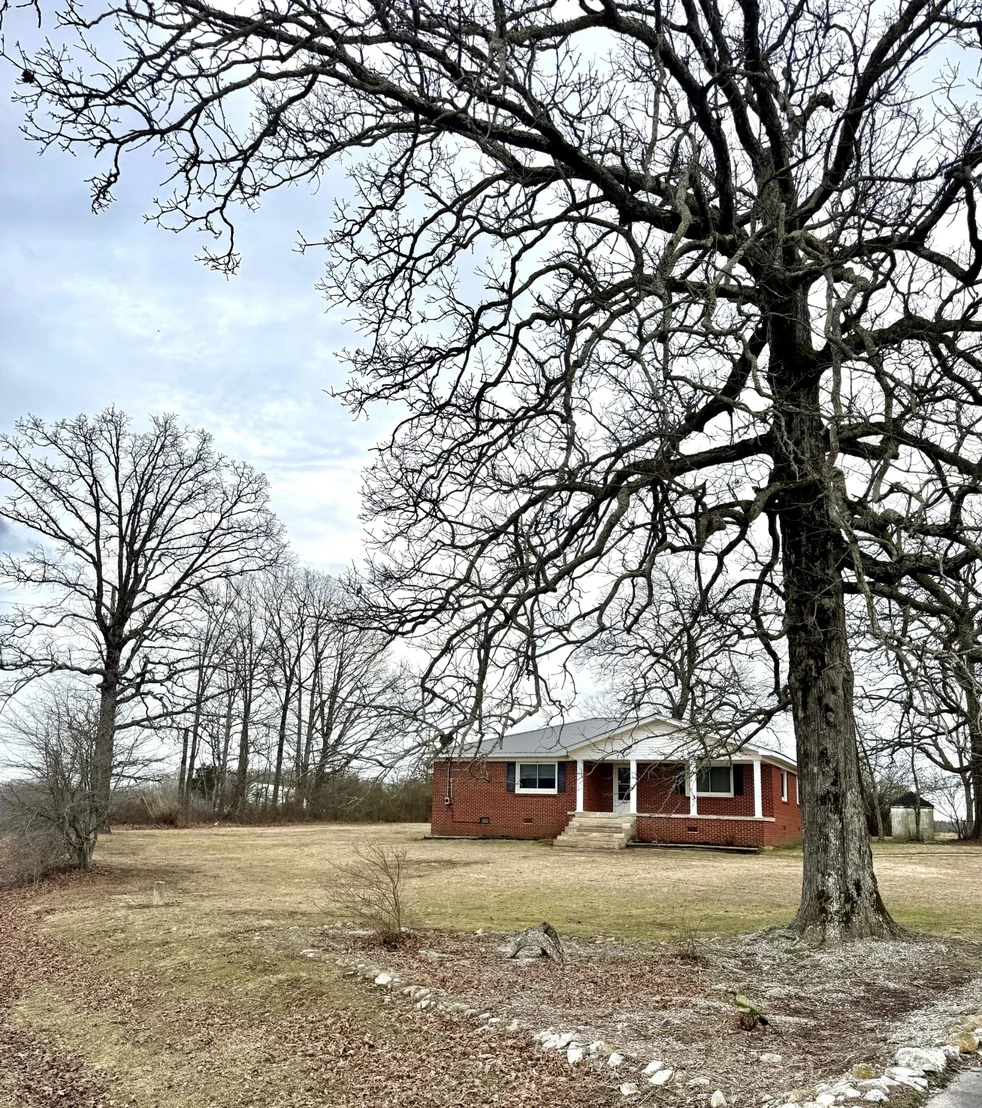 Photo of 1803 Highway 64 W