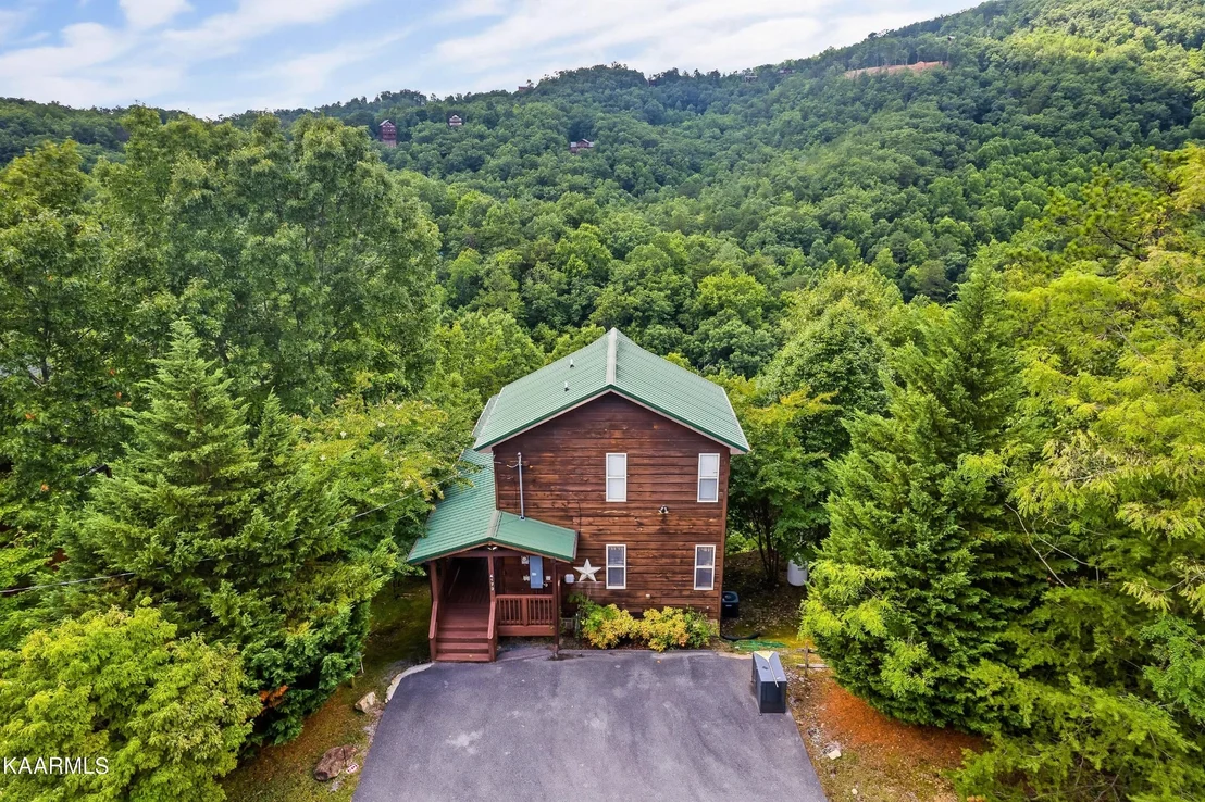 Photo of 4179 Chamberlain Lane