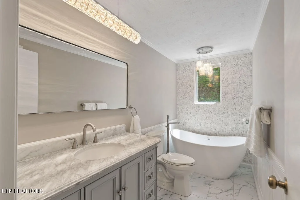 Photo of 8908 Ellis Lane